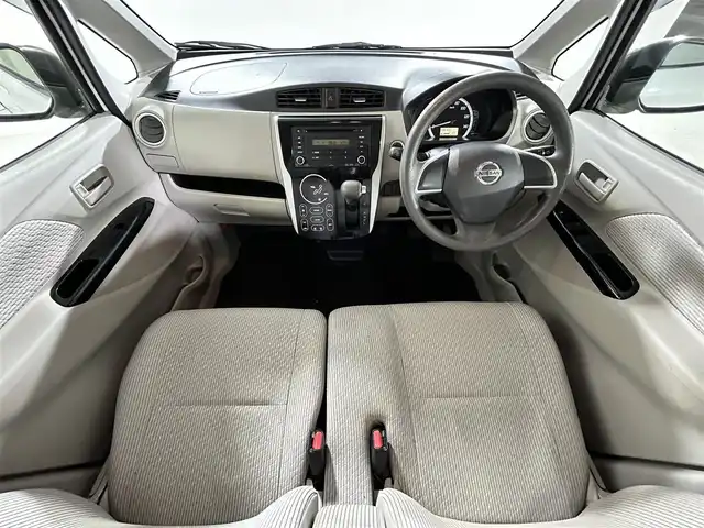 日産 デイズ X 佐賀県 2015(平27)年 2.7万km ホワイトパール 純正CDオーディオ/（CD/AM/FM/AUX）/全方位カメラ/オートエアコン/電動格納ミラー/純正フロアマット/純正ドアバイザー/プッシュスタート/スマートキー/アイドリングストップ/アイソフィックス