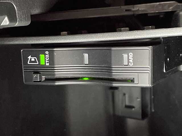 クライスラー・ジープ ラングラー アンリミテッド ルビコン サージグリーン 道北・旭川 2021(令3)年 4.1万km サージグリーン /4WD//禁煙車//ワンオーナー//100台限定特別仕様車//純正8.4型ディスプレイメモリナビ//AUX/USB/BT/フルセグ//アルパイン製9スピーカー//フロント/サイド/バックカメラ//自動緊急ブレーキ//ブラインドスポット//コーナーセンサー//アイドリングストップ//ヒルスタートアシスト//レーダークルーズコントロール//ルビコン刺繍ブラックレザーシート//前席シートヒーター//ステアリングヒーター//ミラーヒーター//オートハイビーム//オートライト//LEDヘッドライト//フォグライト//リアフォグ//AC100V//ETC2.0//プッシュスタート//純正フロアマット//フェンダーパラシュートマンデカール//パラシュートイラスト入背面タイヤソフトカバー//純正アルミ＆BFグッドリッチM/Tタイヤ積込