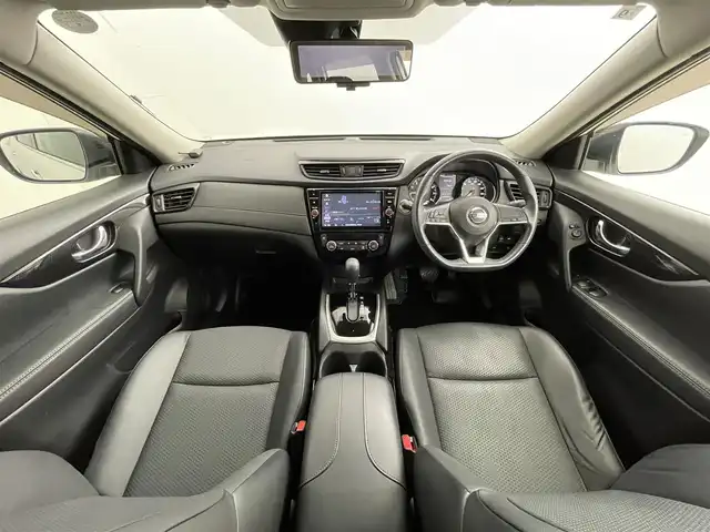 日産 エクストレイル ハイブリッド 20X 道央・札幌 2018(平30)年 6.4万km ブリリアントホワイトパール ・４WD（パートタイム）/・DOP９インチSDナビ/　CD/DVD/BD/SD/BT/AUX/USB/フルセグTV/・ステアリングスイッチ/・アラウンドビューモニター/・ビルトインETC/・インテリジェントルームミラー/・純正エンジンスターター/・エマージェンシーブレーキ/・レーンキープアシスト/・クリアランスソナー/・コーナリングスタビリティアシスト/・アクティブエンジンブレーキ/・進入禁止警報/・ECOモード/・ダウンヒルアシストコントロール/・横滑り防止装置/・オートライト/・LEDヘッドライト/・フォグランプ/・ミラーウィンカー/・ドアバイザー/・社外フロアマット/・プッシュスタート/・スマートキー