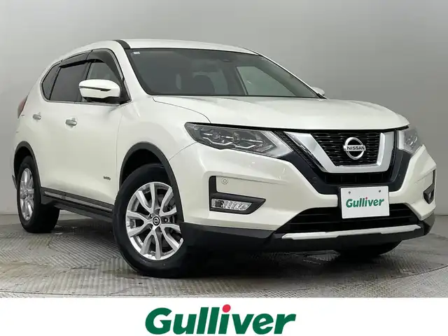 日産 エクストレイル ハイブリッド 20X 道央・札幌 2018(平30)年 6.4万km ブリリアントホワイトパール ・４WD（パートタイム）/・DOP９インチSDナビ/　CD/DVD/BD/SD/BT/AUX/USB/フルセグTV/・ステアリングスイッチ/・アラウンドビューモニター/・ビルトインETC/・インテリジェントルームミラー/・純正エンジンスターター/・エマージェンシーブレーキ/・レーンキープアシスト/・クリアランスソナー/・コーナリングスタビリティアシスト/・アクティブエンジンブレーキ/・進入禁止警報/・ECOモード/・ダウンヒルアシストコントロール/・横滑り防止装置/・オートライト/・LEDヘッドライト/・フォグランプ/・ミラーウィンカー/・ドアバイザー/・社外フロアマット/・プッシュスタート/・スマートキー