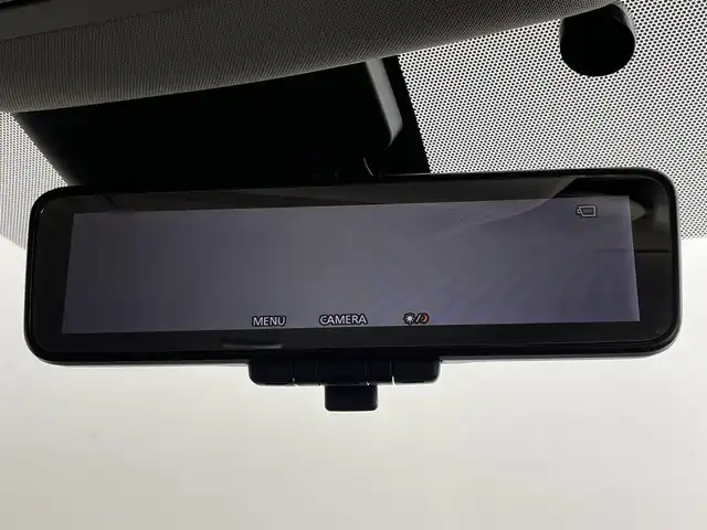 日産 エクストレイル ハイブリッド 20X 道央・札幌 2018(平30)年 6.4万km ブリリアントホワイトパール ・４WD（パートタイム）/・DOP９インチSDナビ/　CD/DVD/BD/SD/BT/AUX/USB/フルセグTV/・ステアリングスイッチ/・アラウンドビューモニター/・ビルトインETC/・インテリジェントルームミラー/・純正エンジンスターター/・エマージェンシーブレーキ/・レーンキープアシスト/・クリアランスソナー/・コーナリングスタビリティアシスト/・アクティブエンジンブレーキ/・進入禁止警報/・ECOモード/・ダウンヒルアシストコントロール/・横滑り防止装置/・オートライト/・LEDヘッドライト/・フォグランプ/・ミラーウィンカー/・ドアバイザー/・社外フロアマット/・プッシュスタート/・スマートキー