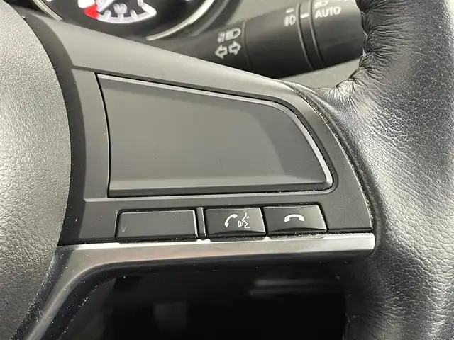 日産 エクストレイル ハイブリッド 20X 道央・札幌 2018(平30)年 6.4万km ブリリアントホワイトパール ・４WD（パートタイム）/・DOP９インチSDナビ/　CD/DVD/BD/SD/BT/AUX/USB/フルセグTV/・ステアリングスイッチ/・アラウンドビューモニター/・ビルトインETC/・インテリジェントルームミラー/・純正エンジンスターター/・エマージェンシーブレーキ/・レーンキープアシスト/・クリアランスソナー/・コーナリングスタビリティアシスト/・アクティブエンジンブレーキ/・進入禁止警報/・ECOモード/・ダウンヒルアシストコントロール/・横滑り防止装置/・オートライト/・LEDヘッドライト/・フォグランプ/・ミラーウィンカー/・ドアバイザー/・社外フロアマット/・プッシュスタート/・スマートキー