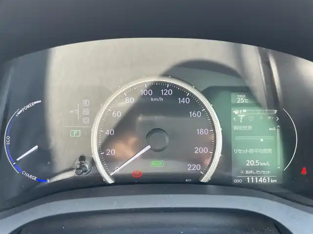 レクサス ＣＴ 200h Fスポーツ 福岡県 2014(平26)年 11.2万km ブラック/ホワイトノーヴァガラスフレーク 横滑り防止装置/ABS/Wサイドエアバッグ/カーテンエアバッグ/クルーズコントロール/前後コーナーセンサー/前後車外カメラ/盗難防止装置/BT/純正ETC/純正ナビ/フルセグTV/PW/プッシュスタート/サンルーフ/純正フロアマット/パワーシートD席N席/レザーシート/純正アルミホイール/オートライト/シートヒーター/スマートキー