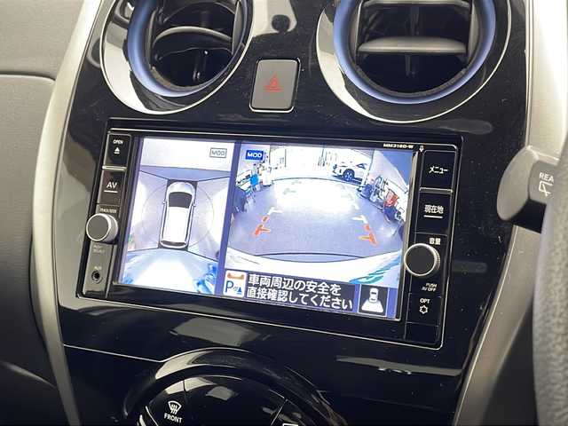 日産 ノート e－パワーオーテック 宮崎県 2018(平30)年 4.2万km ブリリアントホワイトパール 禁煙車/エマージェンシーブレーキ/純正ナビTV/（MM318D-W/CD/DVD/Bluetooth/フルセグTV)/純正ドライブレコーダー/純正LEDオートライト/純正フォグ/純正15インチアルミ/純正フロアマット/レーンディパーチャーアラート/クリアランスソナー/オートエアコン/本革巻ハンドル/ウインカードアミラー/リアプライバシーガラス/ETC/インテリジェントキー/プッシュエンジンスタート/新車時保証書/取扱い説明書