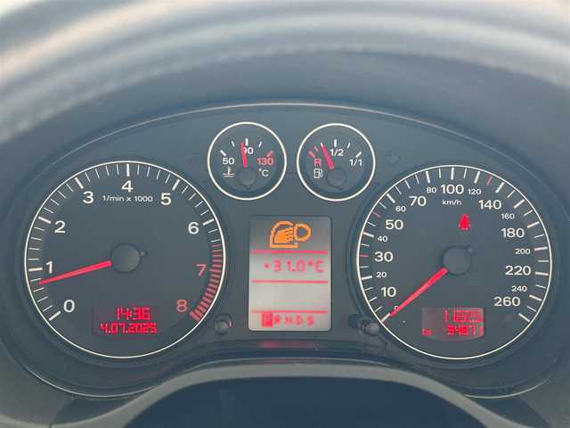 アウディ Ａ３ スポーツバック 2．0 TFSI 宮城県 2007(平19)年 9.5万km シルバーレイクM 純正オーディオ（AM/FM/CD）/横滑り防止装置/純正フロアマット/オートライト/ETC/スタッドレスタイヤ社外AW（205/55R16）5mm/サマータイヤ純正AW積込（205/55R16）5mm