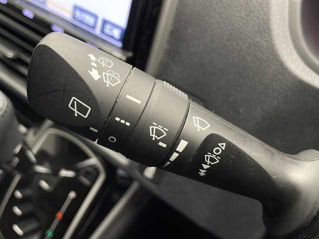 トヨタ ヴォクシー ZS 煌 長野県 2018(平30)年 7.7万km ホワイトパールクリスタルシャイン 純正SDナビ/Bluetooth/CD/フルセグTV/バックカメラ/ETC/純正前方ドライブレコーダー/横滑り防止装置/衝突被害軽減システム/レーンキープアシスト/両側パワスラ/純正16インチAW装着/フロント、サイド、リアモデリスタエアロ/純正フロアマット/ドアバイザー/フォグランプ/ウィンカーミラー/LEDヘッドライト/オートライト/オートマチックハイビーム/スマートキー/スペアキー1本/2列目サンシェード