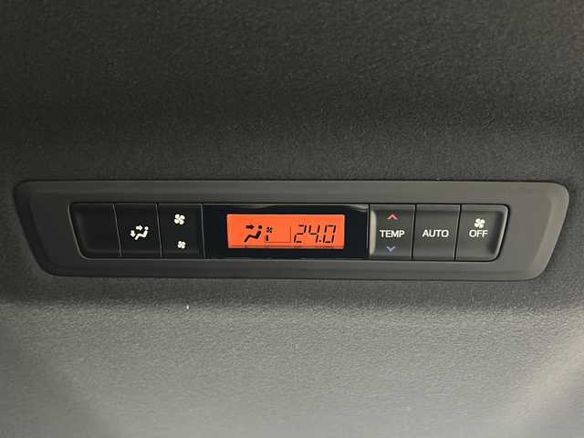 トヨタ ヴォクシー ZS 煌 長崎県 2018(平30)年 7.7万km ホワイトパールクリスタルシャイン 純正メモリナビ/（Bluetooth/CD/フルセグTV）/バックカメラ/ETC/純正前方ドライブレコーダー/横滑り防止装置/衝突被害軽減システム/レーンキープアシスト/両側パワスラ/純正16インチAW装着/モデリスタエアロ/純正フロアマット/ドアバイザー/フォグランプ/ウィンカーミラー/LEDヘッドライト/オートライト/オートマチックハイビーム/スマートキー/スペアキー1本/2列目サンシェード
