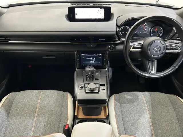 マツダ ＭＸ－３０ 愛媛県 2022(令4)年 3.5万km マシーングレープレミアムM ・ベーシックＰＫＧ＋モダンコンフィデンスパッケージ/・エクステリアＰＫＧ/・インテリアＰＫＧ（ホワイト内装）/・３６０°セーフティＰＫＧ/・ボーズサウンドシステム（ＡＵＤＩＯＰＩＬＯＴ２＋Ｃｅｎｔｅｒｐｏｉｎｔ２）＋１２スピーカー/・ユーティリティＰＫＧ/・セーフティＰＫＧ/・１０型ナビ/（フルセグＴＶ・ＢＴ・ＦＭ・ＡＭ・ＵＳＢ・ａｐｐｌｅｃａｒｐｌａｙ・ＨＤＭＩ）/・全方位カメラ　/・ＥＴＣ　/・前後ドラレコ　/・衝突軽減ブレーキ　/・レーンキープアシスト　/・レーダークルーズコントロール/・D席パワーシート/・DN席シートヒーター/・ステアリングヒーター/・BOSEプレミアムサウンド/・シートメモリー/・オートマチックハイビーム/・スペアキー