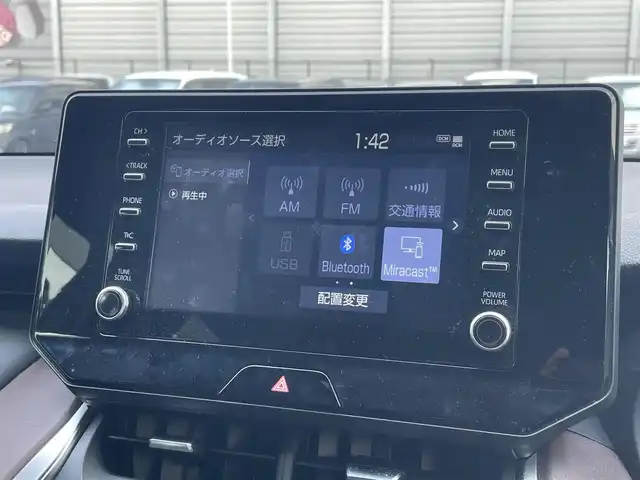 トヨタ ハリアー ハイブリッド G 滋賀県 2021(令3)年 3.5万km スティールブロンドM 純正８インチナビ/（AM/FM/CD/フルセグTV）/バックカメラ/ToyotaSafetySence/-衝突四避支援/-アダプティブクルーズコントロール/-レーントレーシングアシスト/-オートマチックハイビーム/パワーシート（D席）/デジタルインナーミラー/パワーバックドア/ステアリングリモコン/LEDライト/ビルトインETC/スマートキー
