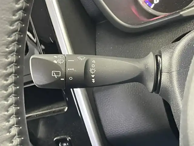 トヨタ ルーミー カスタムG 埼玉県 2019(令1)年 0.8万km ファインブルーマイカメタリック スマートアシスト　純正ナビ　バックカメラ　ビルトインＥＴＣ２．０　前後ドライブレコーダー　クルーズコントロール　両側パワースライドドア　純正アルミホイール　オートハイビーム　ＬＥＤヘッドライト　地デジ
