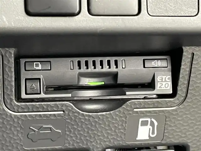 トヨタ ルーミー カスタムG 埼玉県 2019(令1)年 0.8万km ファインブルーマイカメタリック スマートアシスト　純正ナビ　バックカメラ　ビルトインＥＴＣ２．０　前後ドライブレコーダー　クルーズコントロール　両側パワースライドドア　純正アルミホイール　オートハイビーム　ＬＥＤヘッドライト　地デジ
