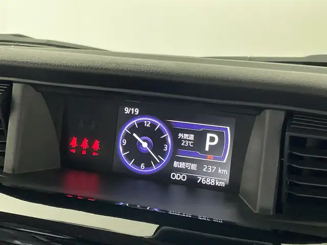トヨタ ルーミー カスタムG 埼玉県 2019(令1)年 0.8万km ファインブルーマイカメタリック スマートアシスト　純正ナビ　バックカメラ　ビルトインＥＴＣ２．０　前後ドライブレコーダー　クルーズコントロール　両側パワースライドドア　純正アルミホイール　オートハイビーム　ＬＥＤヘッドライト　地デジ