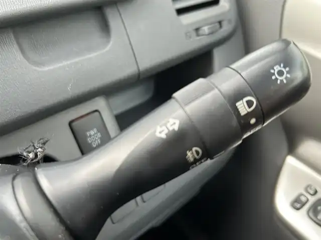 トヨタ ヴォクシー ZS 長崎県 2007(平19)年 7.8万km ホワイトパールクリスタルシャイン 純正SDナビ/ワンセグテレビ/バックカメラ/CD・DVD/フリップダウンモニター/片側パワスラ/純正アルミホイール/ETC