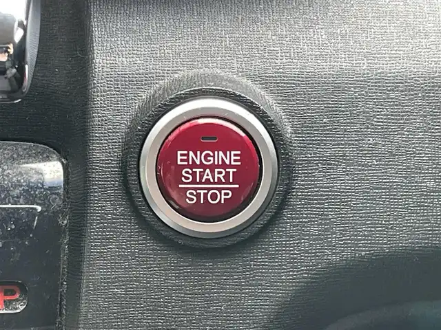 ホンダ Ｎ ＯＮＥ G Aパッケージ 道央・札幌 2014(平26)年 10.6万km ミラノレッド 純正オーディオ/AM/FM/CD/USB/AUX/シティブレーキアクティブシステム/横滑り防止装置/ECONモード/ドライブレコーダー/プッシュスタート/スマートキー/HIDヘッドライト/オートライト/電動格納ミラー/ウィンカーミラー/純正フロアマット/ドアバイザー/スペアキー