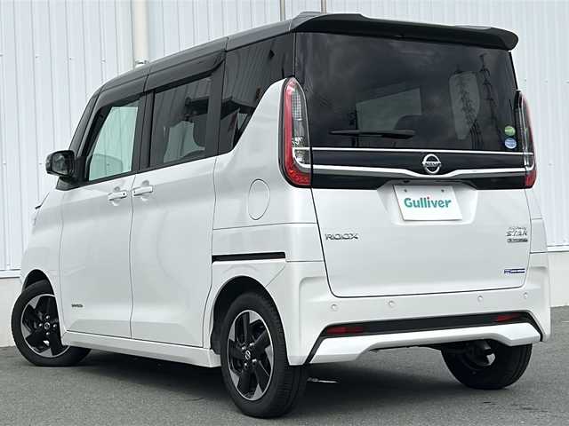 日産 ルークス ハイウェイスター X 三重県 2020(令2)年 4万km チタニウムグレーM/シルキーホワイト 純正ナビ /全周囲カメラ /両側パワースライドドア /ビルトインETC /前方ドライブレコーダー /エマージェンシーブレーキ /レーンキープアシスト /USB給電ポート/LEDヘッドライト /オートライト /純正フロアマット /電動格納ミラー/禁煙車