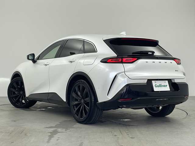 トヨタ クラウン スポーツ Z 愛知県 2023(令5)年 1.3万km プレシャスホワイトパール /禁煙車//ワンオーナー//純正12.3型ナビ//フルセグTV・Bluetooth・USB・AppleCarPlay・AndroidAuto//パノラミックビューモニター//トヨタチームメイト//アドバンスドパーク//パノラマルーフ//デジタルインナーミラー//ヘッドアップディスプレイ(HUD)//パワーバックドア//純正21インチアルミホイール//AC100V電源//ワイヤレス充電//トヨタセーフティセンス//プリクラッシュセーフティ//レーンディパーチャーアラート//ブラインドスポットモニター//プロアクティブドライビングアシスト//リヤクロストラフィックアラート//パーキングサポートブレーキ//ロードサインアシスト//オートマチックハイビーム//リヤカメラディテクション//安心降車アシスト//周辺車両接近時サポート//アダプティブクルーズコントロール(ACC)//クリアランスソナー//LEDヘッドライト//オートライト//レザーシート//前席パワーシート//前席シートベンチレーション&シートヒーター//フロアマット//電子パーキングブレーキ//革巻きステアリング//ステアリングヒーター//スペアキー1本//新車保証書・取扱説明書