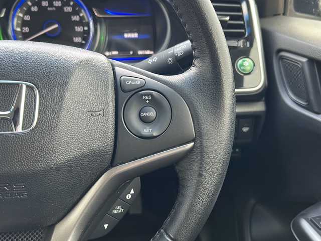 ホンダ グレイス ハイブリッド LX 鳥取県 2015(平27)年 4.2万km ティンテッドシルバーM スマートキーx2個/シティブレーキサポート/オートフェンダーポール/ドライブレコーダー/GPSレーダー/メーカーインターナビ/フルセグ・Bluetooth/HDMI/USB/バックカメラ/TVキャンセラー/前席シートヒーター/オートエアコン/オートライト/LEDヘッドライト/リアスポイラー/ビルトインETC/保証書・取説