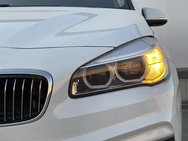 ＢＭＷ ２１８ｉ グランツアラー ラグジュアリー 東京都 2017(平29)年 4.2万km アルピンホワイトⅢ インテリジェントセーフティ/クルーズコントロール/シートヒーター/トラクションコントロール/前後ドライブレコーダー/走行モード切り替え/電動トランクゲート/ウッドインテリアパネル/フルレザー内装/純正ナビ/純正オーディオ/電動格納式ドアミラー/Bluetooth接続/レーンキープアシスト/パワーシート(メモリー付き)/純正17インチアルミホイール/ラグジュアリーエンブレム/歩行者警告機能/衝突被害軽減ブレーキ