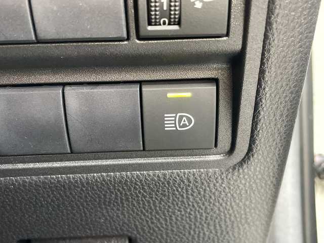 トヨタ ヤリス X 愛知県 2020(令2)年 4.1万km スーパーホワイトⅡ 純正ディスプレイオーディオ　ナビ機能なし/トヨタセーフティセンス/オートマチックハイビーム/レーンキープアシスト/横滑り防止装置/電動格納ミラー/リモコンキー