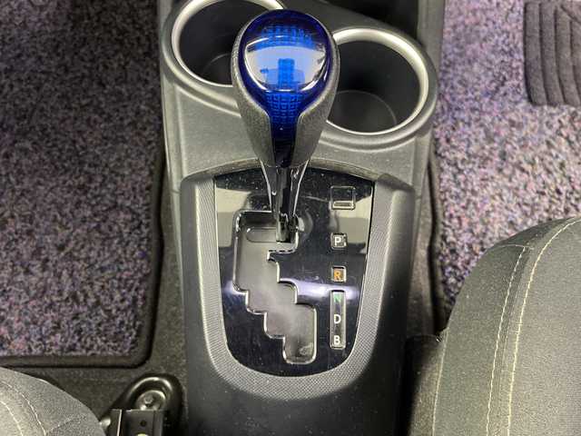 トヨタ アクア G 道央・札幌 2020(令2)年 6.8万km ホワイトパールクリスタルシャイン ・寒冷地仕様/モデリスタエアロ/・純正SDナビ　フルセグ/BT/SD/DVD/SD/・バックカメラ/・クルーズコントロール/・前後コーナーセンサー/クリアランスソナー/・トヨタセーフティセンス/・プリクラッシュセーフティ/・レーンキープアシスト/・前後ドライブレコーダー/・積込夏タイヤ純正モデリスタAWセット/・純正フロアマット/・ドアバイザー/・ETC/・電動格納ミラー/ウィンカーミラー/・LEDオートライト/オートマチックハイビーム