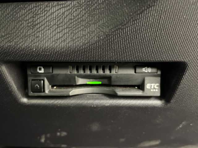 トヨタ アクア G 道央・札幌 2020(令2)年 6.8万km ホワイトパールクリスタルシャイン ・寒冷地仕様/モデリスタエアロ/・純正SDナビ　フルセグ/BT/SD/DVD/SD/・バックカメラ/・クルーズコントロール/・前後コーナーセンサー/クリアランスソナー/・トヨタセーフティセンス/・プリクラッシュセーフティ/・レーンキープアシスト/・前後ドライブレコーダー/・積込夏タイヤ純正モデリスタAWセット/・純正フロアマット/・ドアバイザー/・ETC/・電動格納ミラー/ウィンカーミラー/・LEDオートライト/オートマチックハイビーム