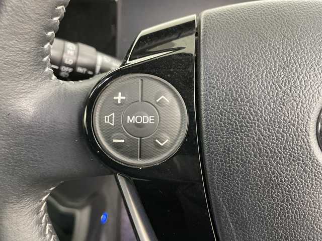 トヨタ アクア G 道央・札幌 2020(令2)年 6.8万km ホワイトパールクリスタルシャイン ・寒冷地仕様/モデリスタエアロ/・純正SDナビ　フルセグ/BT/SD/DVD/SD/・バックカメラ/・クルーズコントロール/・前後コーナーセンサー/クリアランスソナー/・トヨタセーフティセンス/・プリクラッシュセーフティ/・レーンキープアシスト/・前後ドライブレコーダー/・積込夏タイヤ純正モデリスタAWセット/・純正フロアマット/・ドアバイザー/・ETC/・電動格納ミラー/ウィンカーミラー/・LEDオートライト/オートマチックハイビーム