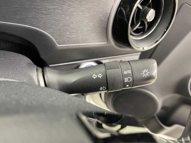 トヨタ アクア G 道央・札幌 2020(令2)年 6.8万km ホワイトパールクリスタルシャイン ・寒冷地仕様/モデリスタエアロ/・純正SDナビ　フルセグ/BT/SD/DVD/SD/・バックカメラ/・クルーズコントロール/・前後コーナーセンサー/クリアランスソナー/・トヨタセーフティセンス/・プリクラッシュセーフティ/・レーンキープアシスト/・前後ドライブレコーダー/・積込夏タイヤ純正モデリスタAWセット/・純正フロアマット/・ドアバイザー/・ETC/・電動格納ミラー/ウィンカーミラー/・LEDオートライト/オートマチックハイビーム