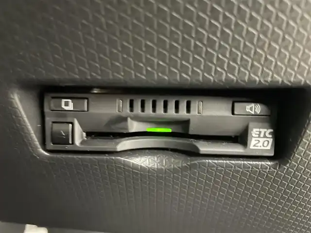 ダイハツ タント ファンクロス 埼玉県 2023(令5)年 0.6万km サンドベージュメタリック 9インチディスプレイオーディオ/(Bluetooth/USB/HDMI/AppleCarPlay/AndroidAuto/フルセグ）/全方位カメラ/両側パワースライドドア/ドライブレコーダー/衝突被害軽減ブレーキ/シートヒーター/アイドリングストップ/オートブレーキホールド/ビルトインETC2.0/コーナーセンサー/純正14インチアルミホイール