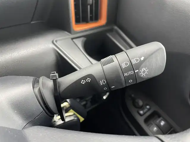 ダイハツ タント ファンクロス 埼玉県 2023(令5)年 0.6万km サンドベージュメタリック 9インチディスプレイオーディオ/(Bluetooth/USB/HDMI/AppleCarPlay/AndroidAuto/フルセグ）/全方位カメラ/両側パワースライドドア/ドライブレコーダー/衝突被害軽減ブレーキ/シートヒーター/アイドリングストップ/オートブレーキホールド/ビルトインETC2.0/コーナーセンサー/純正14インチアルミホイール