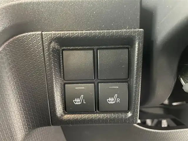 ダイハツ タント ファンクロス 埼玉県 2023(令5)年 0.6万km サンドベージュメタリック 9インチディスプレイオーディオ/(Bluetooth/USB/HDMI/AppleCarPlay/AndroidAuto/フルセグ）/全方位カメラ/両側パワースライドドア/ドライブレコーダー/衝突被害軽減ブレーキ/シートヒーター/アイドリングストップ/オートブレーキホールド/ビルトインETC2.0/コーナーセンサー/純正14インチアルミホイール