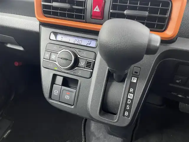 ダイハツ タント ファンクロス 埼玉県 2023(令5)年 0.6万km サンドベージュメタリック 9インチディスプレイオーディオ/(Bluetooth/USB/HDMI/AppleCarPlay/AndroidAuto/フルセグ）/全方位カメラ/両側パワースライドドア/ドライブレコーダー/衝突被害軽減ブレーキ/シートヒーター/アイドリングストップ/オートブレーキホールド/ビルトインETC2.0/コーナーセンサー/純正14インチアルミホイール