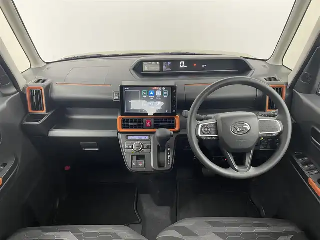 ダイハツ タント ファンクロス 埼玉県 2023(令5)年 0.6万km サンドベージュメタリック 9インチディスプレイオーディオ/(Bluetooth/USB/HDMI/AppleCarPlay/AndroidAuto/フルセグ）/全方位カメラ/両側パワースライドドア/ドライブレコーダー/衝突被害軽減ブレーキ/シートヒーター/アイドリングストップ/オートブレーキホールド/ビルトインETC2.0/コーナーセンサー/純正14インチアルミホイール