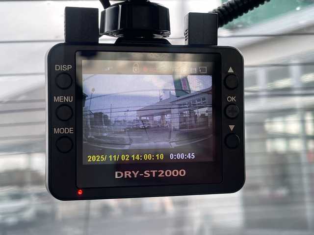 マツダ アテンザ セダン XD Lパッケージ 三重県 2013(平25)年 6.3万km ブルーリフレックスマイカ 登録時62161km/禁煙車/ディーラーオプション7インチナビALPINE(C)A$()/・フルセグ・Bluetooth・CD/DVD・SD・HDD/・USB・AUX・AM/FM/スカイアクティブ/BOSEサウンド/レーダークルーズコントロール/レーンキープアシスト/前後コーナーセンサー/AFS/RVM/前席シートヒーター/前席パワーシート/バックカメラ/前後ドラレコ/パドルシフト/AUTOライト/オートマチックハイビーム/AUTOワイパー