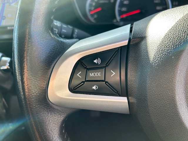 トヨタ ルーミー カスタムG－T 宮城県 2017(平29)年 7.7万km ブラックマイカメタリック/ブリリアントカッパークリスタルマイカ 2トーン 登録時走行距離76971km/純正SDナビ/フルセグTV/Bluetooth/CD/DVD/FM/AM/HDMI/後席モニター/15インチアルミ付きスタッドレスタイヤ/クルーズコントロール/両側パワースライド/ドライブレコーダー/シートヒーター/バックカメラ/オートライト/アイドリングストップ/横滑り防止装置/ステアリングリモコン/センターコンソール/プッシュスタート/スマートキー/LEDライト/ETC/コーナーセンサー/電動格納ミラー/ドアバイザ/純正アルミホイール