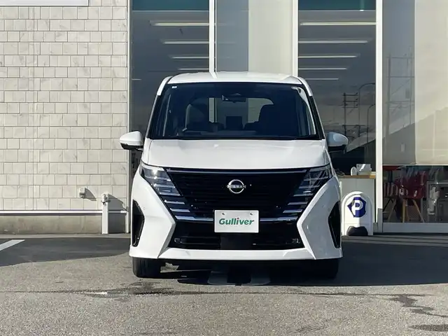 日産 セレナ e－パワー ハイウェイスター V 福岡県 2025(令7)年 0.5万km プリズムホワイト 純正12.3型ディスプレイナビ(フルセグTV/BT)/アラウンドビューモニター/フリップダウン後席モニター/プロパイロット/エマージェンシーブレーキ/コーナーセンサー/BSM/両側パワスラ/前後ドラレコ/ETC2.0/デジタルインナーミラー/USBポート/純正LEDヘッドライト/純正16インチアルミホイール/スマートキー/プッシュスタート