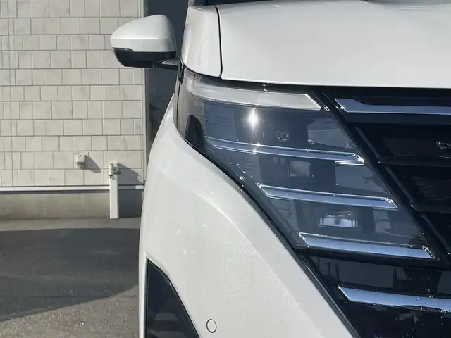 日産 セレナ e－パワー ハイウェイスター V 福岡県 2025(令7)年 0.5万km プリズムホワイト 純正12.3型ディスプレイナビ(フルセグTV/BT)/アラウンドビューモニター/フリップダウン後席モニター/プロパイロット/エマージェンシーブレーキ/コーナーセンサー/BSM/両側パワスラ/前後ドラレコ/ETC2.0/デジタルインナーミラー/USBポート/純正LEDヘッドライト/純正16インチアルミホイール/スマートキー/プッシュスタート