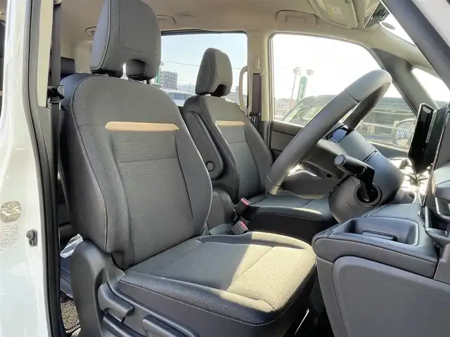 日産 セレナ e－パワー ハイウェイスター V 福岡県 2025(令7)年 0.5万km プリズムホワイト 純正12.3型ディスプレイナビ(フルセグTV/BT)/アラウンドビューモニター/フリップダウン後席モニター/プロパイロット/エマージェンシーブレーキ/コーナーセンサー/BSM/両側パワスラ/前後ドラレコ/ETC2.0/デジタルインナーミラー/USBポート/純正LEDヘッドライト/純正16インチアルミホイール/スマートキー/プッシュスタート