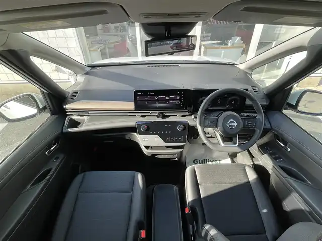 日産 セレナ e－パワー ハイウェイスター V 福岡県 2025(令7)年 0.5万km プリズムホワイト 純正12.3型ディスプレイナビ(フルセグTV/BT)/アラウンドビューモニター/フリップダウン後席モニター/プロパイロット/エマージェンシーブレーキ/コーナーセンサー/BSM/両側パワスラ/前後ドラレコ/ETC2.0/デジタルインナーミラー/USBポート/純正LEDヘッドライト/純正16インチアルミホイール/スマートキー/プッシュスタート