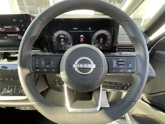 日産 セレナ e－パワー ハイウェイスター V 福岡県 2025(令7)年 0.5万km プリズムホワイト 純正12.3型ディスプレイナビ(フルセグTV/BT)/アラウンドビューモニター/フリップダウン後席モニター/プロパイロット/エマージェンシーブレーキ/コーナーセンサー/BSM/両側パワスラ/前後ドラレコ/ETC2.0/デジタルインナーミラー/USBポート/純正LEDヘッドライト/純正16インチアルミホイール/スマートキー/プッシュスタート