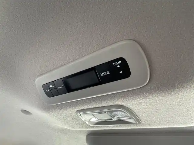 日産 セレナ e－パワー ハイウェイスター V 福岡県 2025(令7)年 0.5万km プリズムホワイト 純正12.3型ディスプレイナビ(フルセグTV/BT)/アラウンドビューモニター/フリップダウン後席モニター/プロパイロット/エマージェンシーブレーキ/コーナーセンサー/BSM/両側パワスラ/前後ドラレコ/ETC2.0/デジタルインナーミラー/USBポート/純正LEDヘッドライト/純正16インチアルミホイール/スマートキー/プッシュスタート