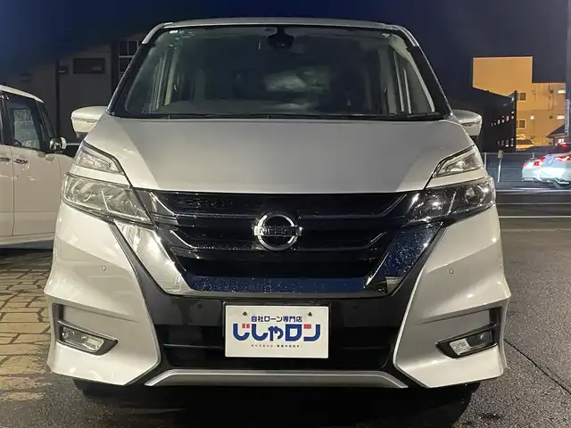 日産 セレナ ハイウェイスター Vセレクション 秋田県 2018(平30)年 12.9万km ブリリアントシルバー (株)IDOMが運営する【じしゃロン秋田店】の自社ローン対象車両になります。こちらは現金ご利用時の価格です。自社ローンご希望の方は別途その旨お申付け下さい。/セーフティパックA/SRSカーテンエアバッグシステム&サイドエアバッグシステム〈前席〉/踏み間違い衝突防止アシスト/インテリジェントパーキングアシスト（駐車支援システム）/標識検知機能（進入禁止標識検知、最高速度標識検知、一時停止標識検知）/インテリジェントアラウンドビューモニター（移動物検知機能付）/インテリジェントDA（ふらつき警報）/フロント&バックソナー/ヒーター付ドアミラー/ステアリングスイッチ（アドバンスドドライブアシストディスプレイ設定、クルーズコントロール、オーディオ）/社外SDナビ【CD/DVD/SD/Bluetooth/USB/iPod】/フルセグTV/後席モニター/両側パワースライドドア/ハンズフリーオートスライドドア/クルーズコントロール/ETC/LEDヘッドライト