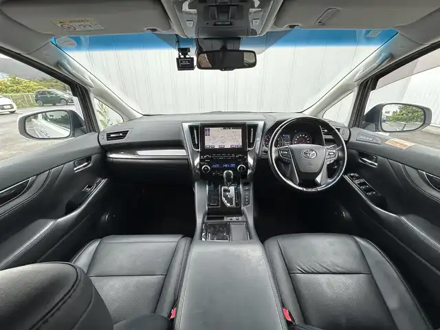 トヨタ アルファード S Cパッケージ 愛媛県 2019(平31)年 3.6万km ホワイトパールクリスタルシャイン JBLサウンド/純正ナビ/Bluetooth/CD/DVD/Blu-ray/AUX/100V充電/アイドリングストップ/追従クルコン/USB/オットマン/シートヒーター/エアシート/前後ドラレコ/パワーシート/コーナーセンサー/ステアリングヒーター/サマータイヤあり