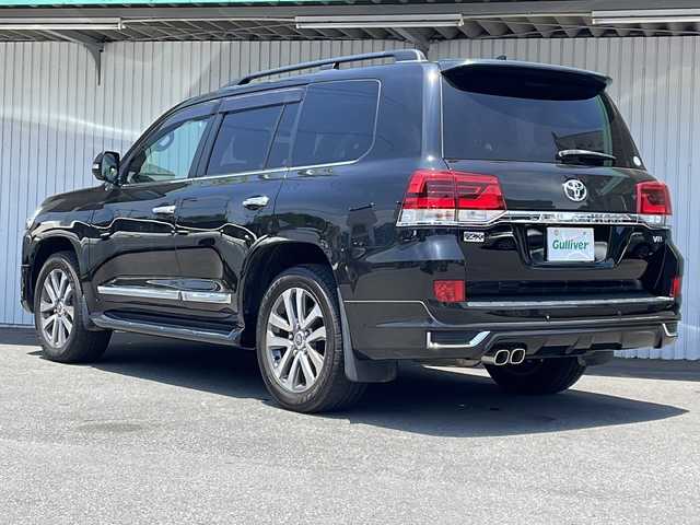 トヨタ ランドクルーザー ZX 長野県 2019(令1)年 4.2万km ブラック 4WD/モデリスタエアロ/サンルーフ/ブラックレザーシート/純正メーカーナビフルセグTV/純正リアエンターテイメント/全周囲カメラ/純正ビルトインETC2.0/前方ドライブレコーダー/追従型クルーズコントロ―ル/前後コーナーセンサー/純正20インチAW夏タイヤ/パワーバックドア/衝突被害軽減システム/3列シート/前席パワーシート/前席シートヒーター/純正フロアマット/純正LEDヘッドライト/オートライト/オートマチックハイビーム/ABS/横滑り防止機能/盗難防止装置/スペアキー/保証書/取扱説明書