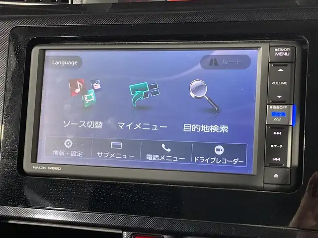 ダイハツ トール G SAⅢ 沖縄県 2019(令1)年 3.2万km ファイアークォーツレッドM 禁煙車/両側パワースライドドア/純正ナビ/衝突軽減ブレーキ/クルーズコントロール/ＥＴＣ/バックカメラ/コーナーセンサー/ドライブレコーダー/スマートキー/プッシュスタート/オートライト/純正フロアマット