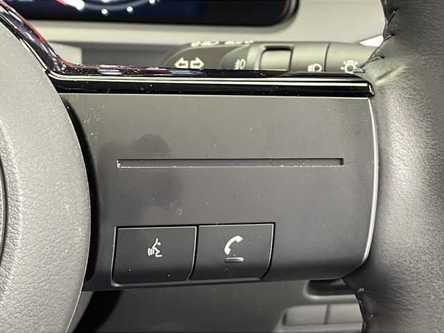 日産 オーラ G 栃木県 2021(令3)年 1.2万km 黒 純正ナビ/(CD/DVD/フルセグTV/Bluetooth/MSV/SD/USB)/全方位カメラ/360°セーフティーアシスト/・インテリジェントエマージェンシーブレーキ/・ふらつき警報/・標識検知機能/・アラウンドビューモニター/ビルトインETC/ハーフレザーシート/禁煙車/デジタルインナーミラー/オートライト/LEDヘッドライト/横滑り防止装置/フォグランプ/スマートキー/プッシュスタート/ステアリングスイッチ/革巻きステアリング/ウィンカーミラー/電動格納ミラー/純正17インチアルミホイール/純正フロアマット