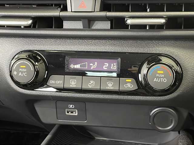 日産 オーラ G 栃木県 2021(令3)年 1.2万km 黒 純正ナビ/(CD/DVD/フルセグTV/Bluetooth/MSV/SD/USB)/全方位カメラ/360°セーフティーアシスト/・インテリジェントエマージェンシーブレーキ/・ふらつき警報/・標識検知機能/・アラウンドビューモニター/ビルトインETC/ハーフレザーシート/禁煙車/デジタルインナーミラー/オートライト/LEDヘッドライト/横滑り防止装置/フォグランプ/スマートキー/プッシュスタート/ステアリングスイッチ/革巻きステアリング/ウィンカーミラー/電動格納ミラー/純正17インチアルミホイール/純正フロアマット