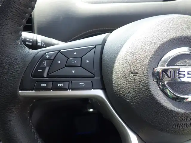 日産 セレナ e－パワー ハイウェイスター V 千葉県 2018(平30)年 6.2万km マルーンレッド 2トーン エマージェンシーブレーキ/プロパイロット/インテリジェントクルーズコントロール/インテリジェントルームミラー/ハンズフリー両側パワースライドドア/純正SDナビ/地デジTV/【BD/DVD/CD再生機能　Bluetooth接続】/アラウンドビューモニター/社外レーダー/革巻きステアリング/ステアリングヒーター/ステアリングスイッチ/ETC/LEDヘッドライト/ウインカーミラー/コーナーセンサー/純正15インチアルミホイル/サイド/カーテンエアバッグ/インテリジェントキー
