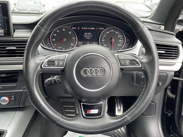 アウディ Ａ７ 東京都 2017(平29)年 8.2万km ミトスブラックメタリック 新車時保証書/取扱説明書 ナビ説明書/アシスタンスパッケージ/Audiアクティブレーンアシスト/Audiサイドアシスト/Audブレーキガード/アダプティブクルーズコントロール/Audiプレセンス/コーナーセンサー/S line パッケージ/電動チルト・テレスコステアリングコラム/S line 3スポークレザーパドルシフト付ステアリング/ヘッドライニングブラック/純正ナビ/フルセグTV/SD/CD/DVD/AUX/BT/バックカメラ ETC【DSRC】/F席シートヒーター付きパワーシート/D席メモリ機能/4ゾーンデラックスオートマチックエアコンディショナー/LEDオートライト/オートハイビーム/スマートキー×2/革巻きシフトノブ/純正19インチアルミ