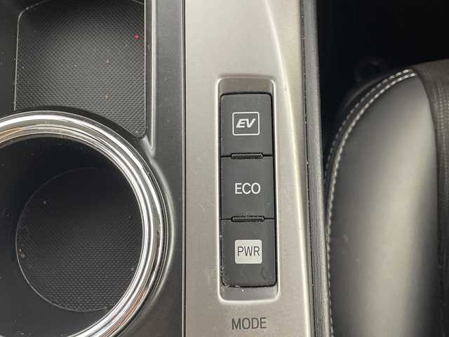 トヨタ プリウス α G 愛知県 2015(平27)年 4.3万km グレーメタリック 7人乗り/純正8インチナビ/（Bluetooth・フルセグテレビ・AM/FM）/バックカメラ/ビルトインETC/ドライブレコーダー/レーダークルーズコントロール(OP)/衝突被害軽減システム(OP)/レーンキープアシスト/ハーフレザーシート/運転席パワーシート/純正16インチアルミホイール/純正LEDヘッドライト/オートマチックハイビーム/スマートキー・プッシュスタート