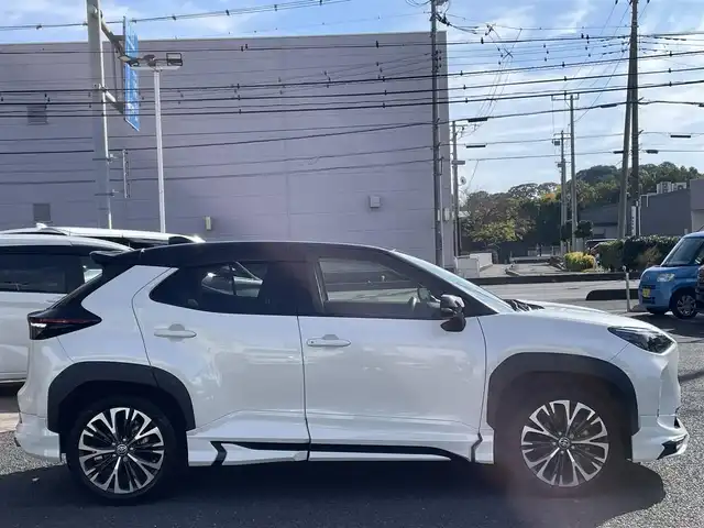 トヨタ ヤリスクロス Z 埼玉県 2021(令3)年 2.5万km ブラックマイカ/ホワイトパールクリスタルシャイン 2トーン 純正ナビ（Ｂｌｕｅｔｏｏｔｈ）/バックカメラ/ＥＴＣ２．０/モデリスタエアロ/ワンオーナー/スペアキー１本/追従走行有クルコン/パワーシート/シートヒーター/ハーフレザーシート/前後ドラレコ/MTモード付AT/純正フロアマット/純正アルミホイール/LEDヘッドライト/ダブルエアバッグ/衝突被害軽減システム/オートライト/オートマチックハイビーム/BSM/クリアランスソナー